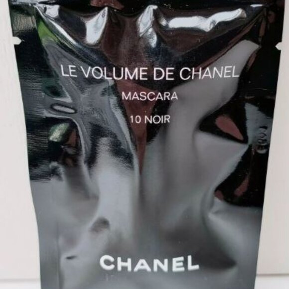 CHANEL Le Volume de Chanel Mascara 10 Noir - Sample Size 1 g - Picture 3 of 3
